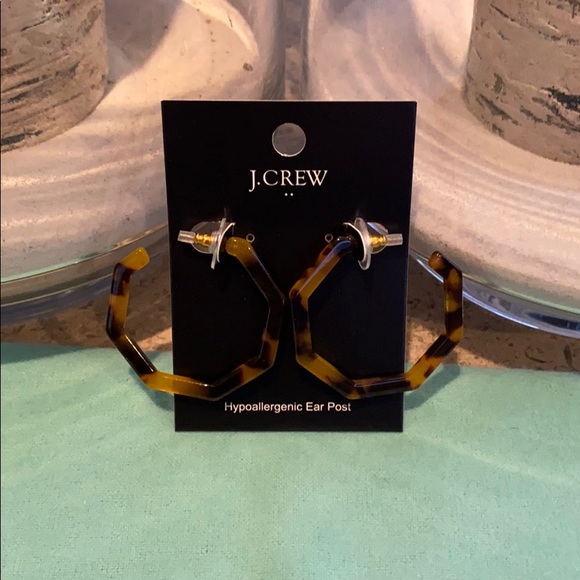 J. Crew Tortoise hexagon hoop earrings. - Picture 4 of 10